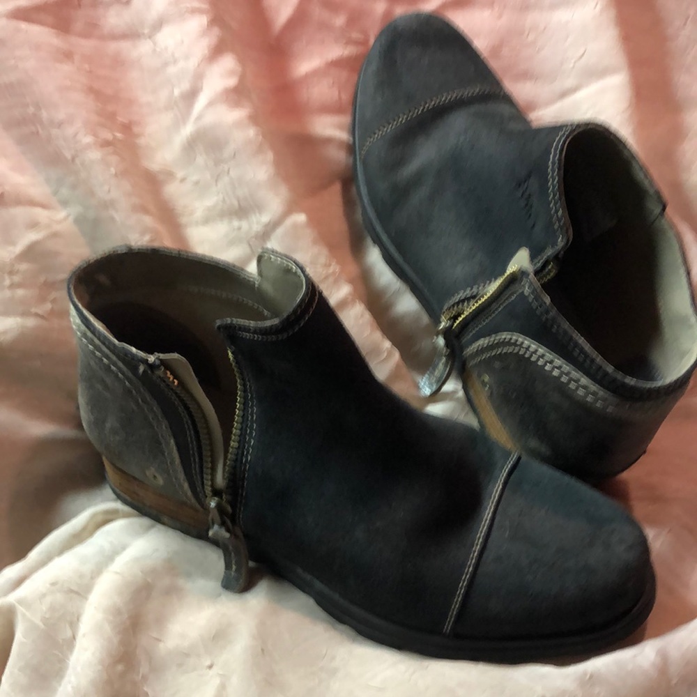 Sorel Boots Sz 10 - black